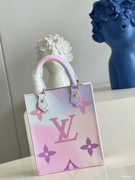 LOUIS SAC VUITTON PLAT PETIT 0820